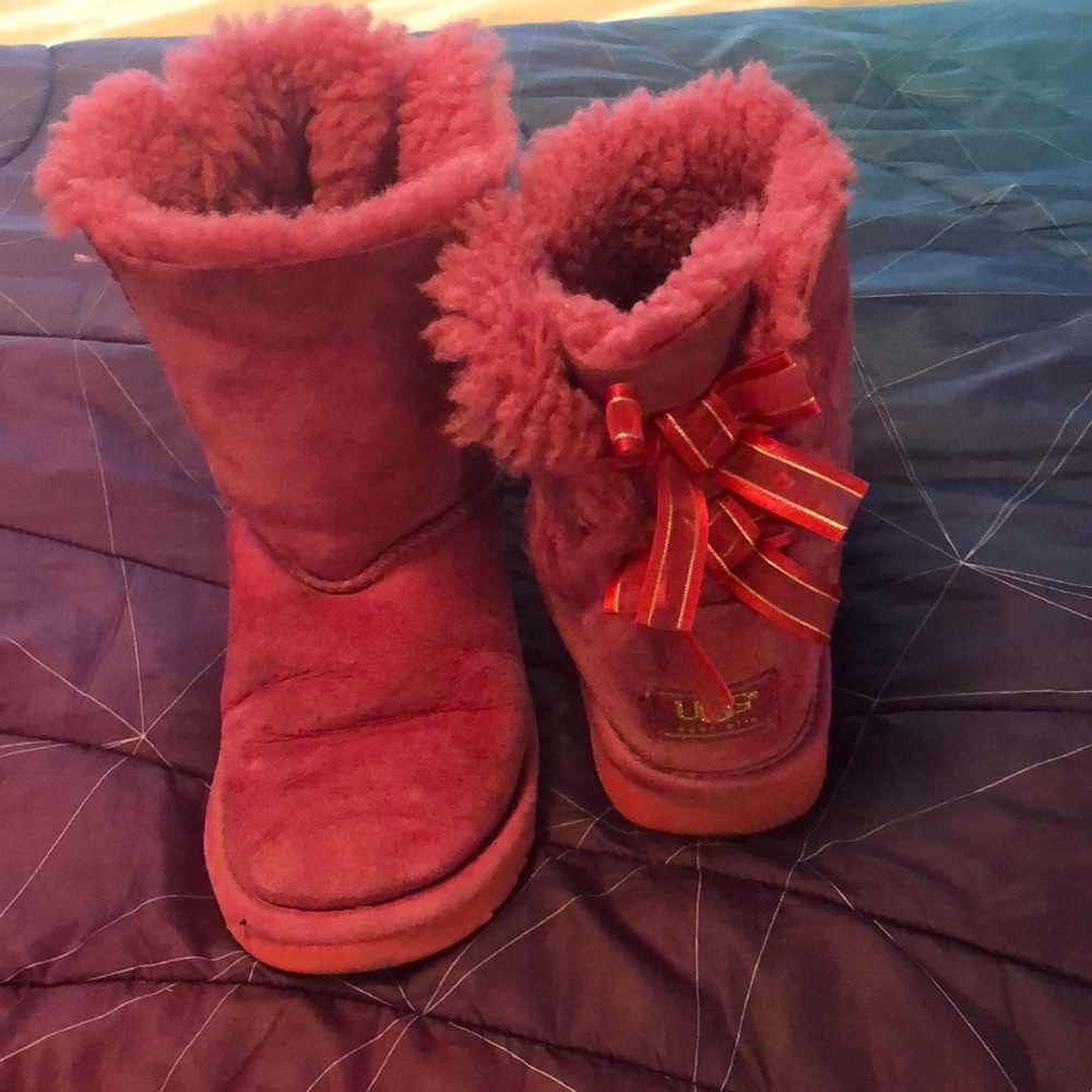 UGG pink bow boots